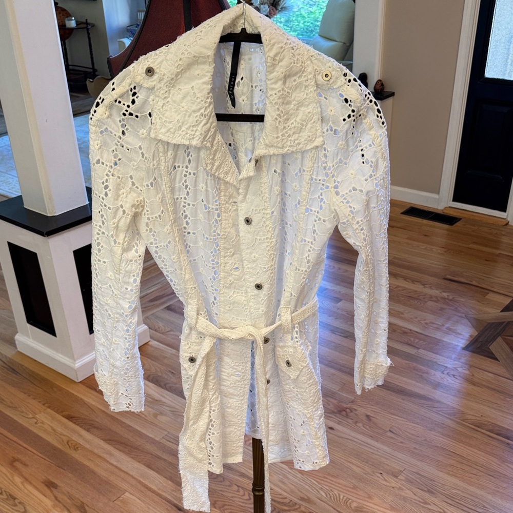 Poleci White Lace Jacket